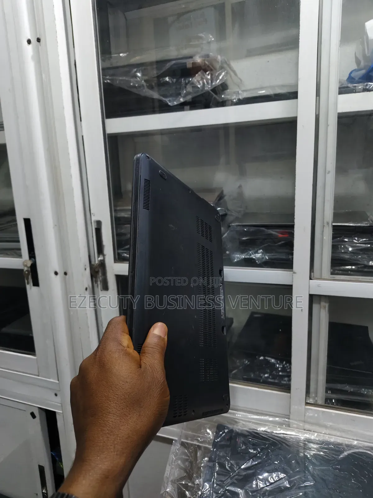 Laptop Dell Latitude E7270 8GB Intel Core i5 SSD 256GB