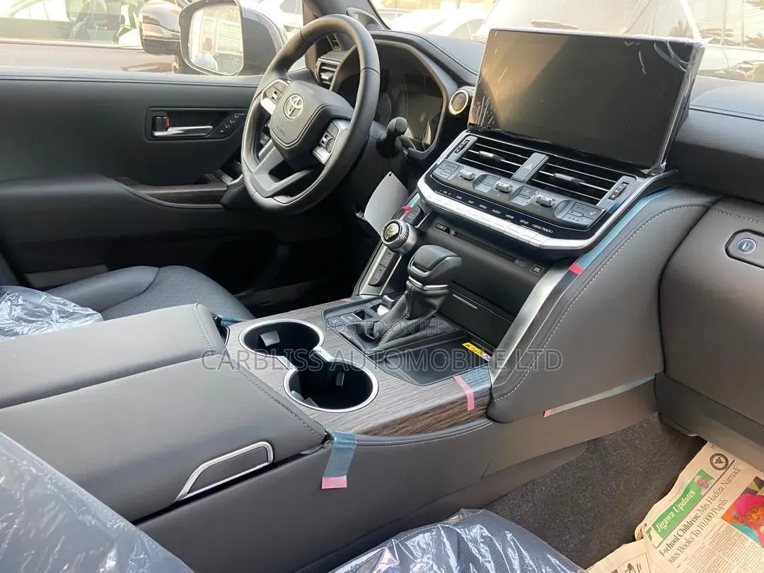 New Toyota Land Cruiser 79 Series 2025 Silver