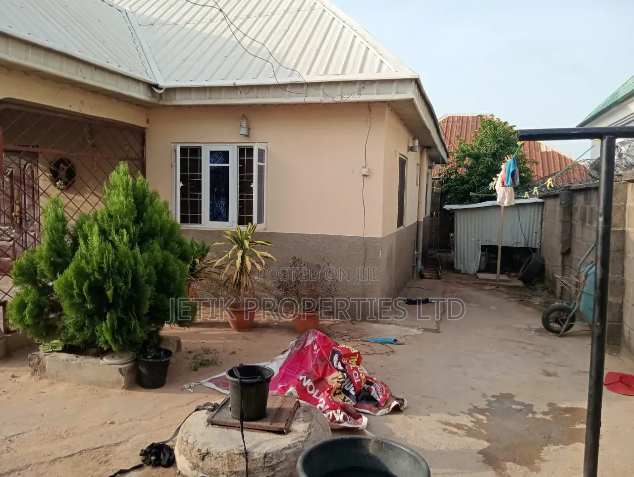 3bdrm Bungalow in Federal Low Cost, Makurdi for sale