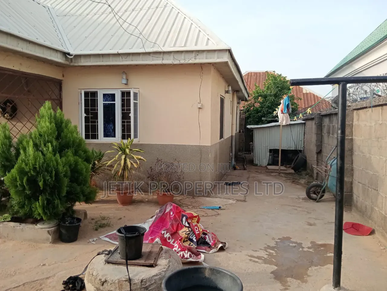 3bdrm Bungalow in Federal Low Cost, Makurdi for sale