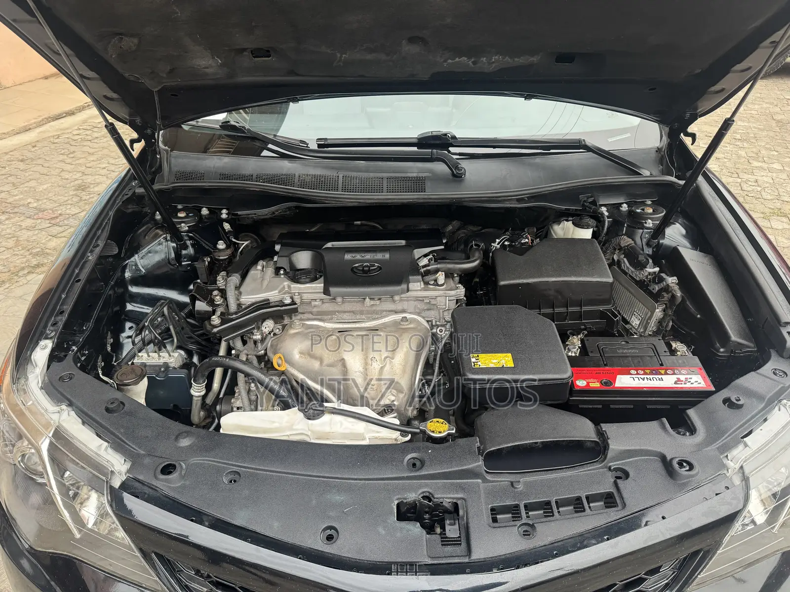 Toyota Camry SE 4dr Sedan (2.5L 4cyl 6A) 2012 Black