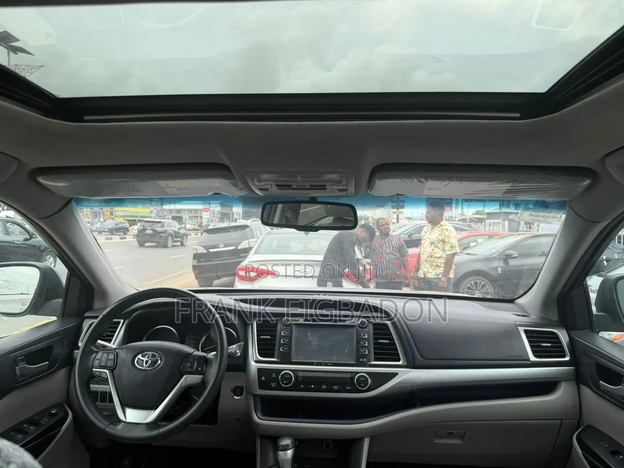 Toyota Highlander XLE 4x2 V6 (3.5L 6cyl 8A) 2017 Blue
