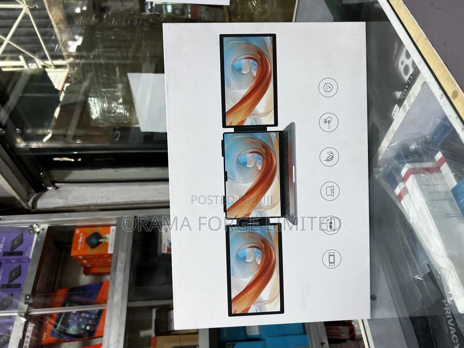 Portable Tri-Screen Monitor