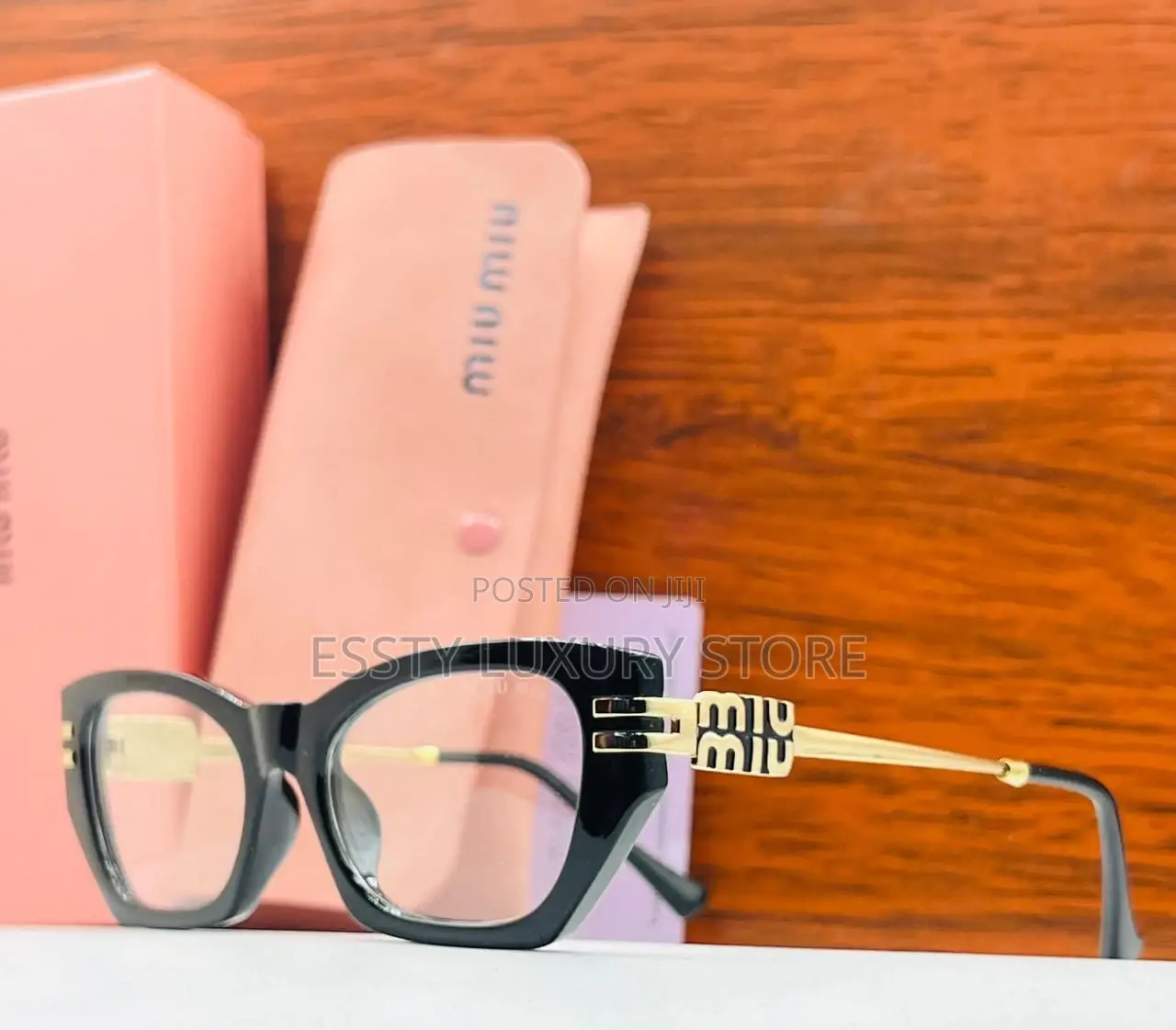 High Quality Luxury Miu Miu Glasses