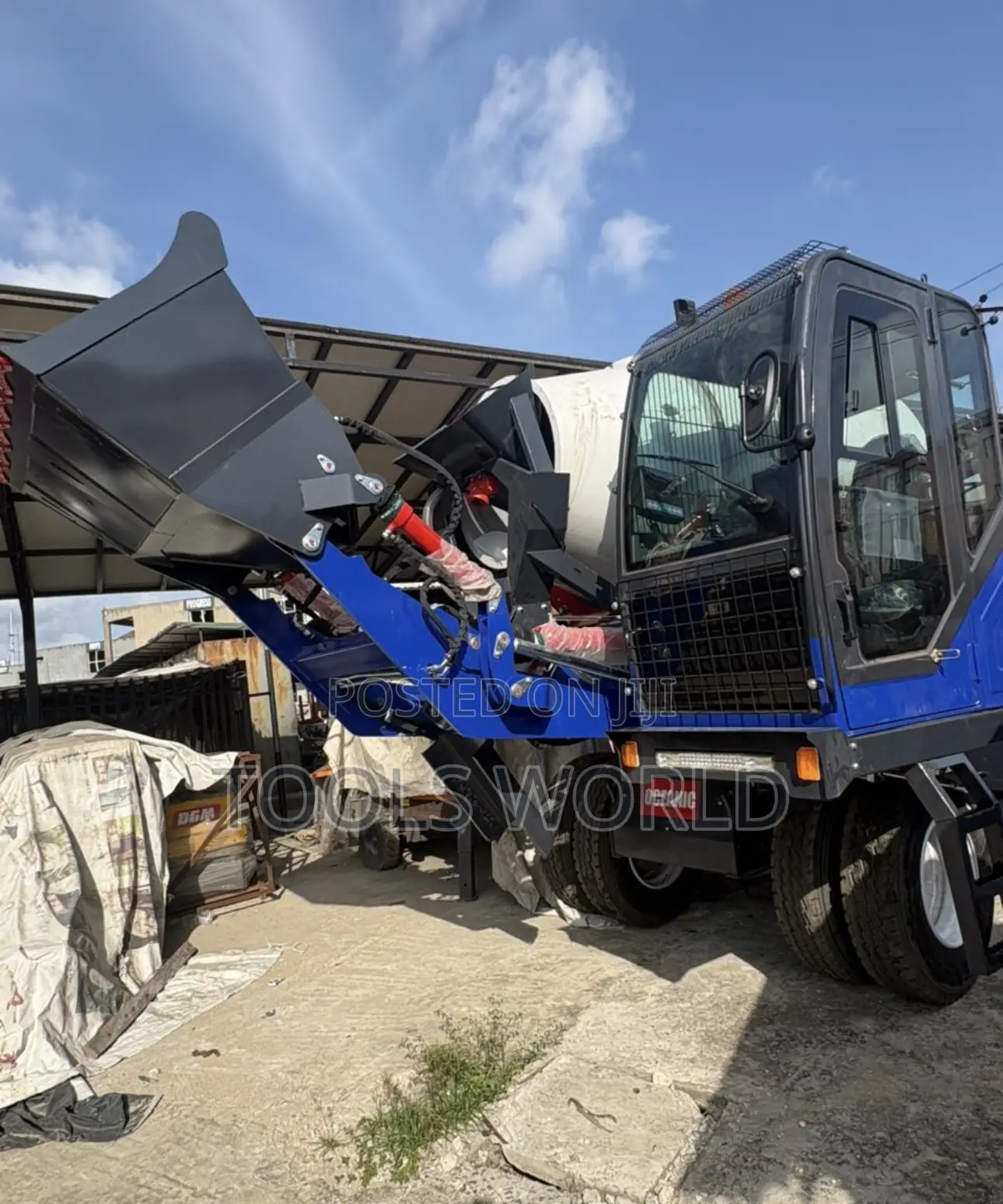Oceanic Vt-6000 Self-Feeding Mobile Concrete Mixer 6 Cubic