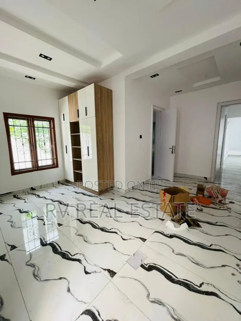 6bdrm Duplex in Ikeja GRA for sale