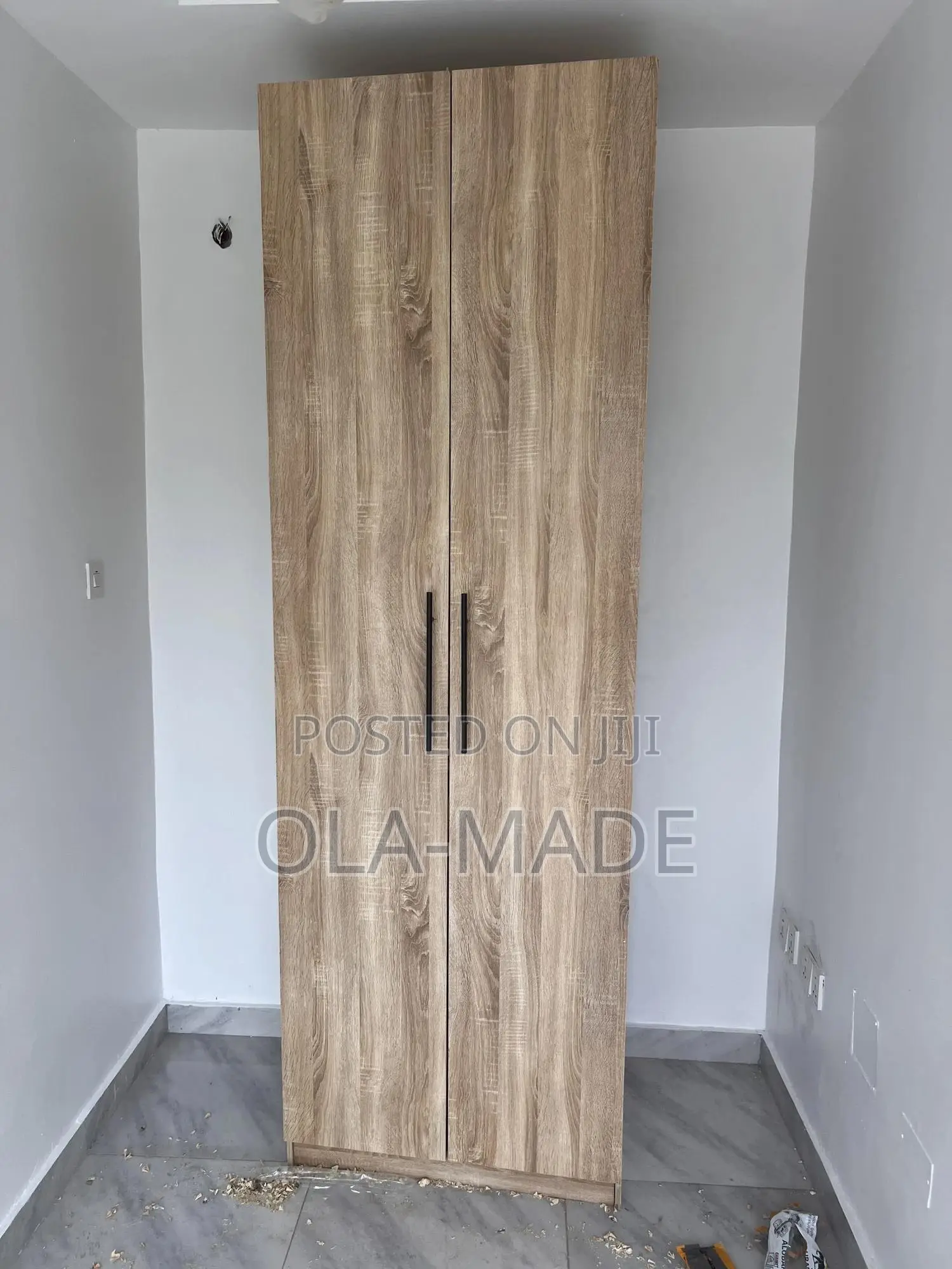 Reliable Skilled Carpenter Available for Your Furniture Needs