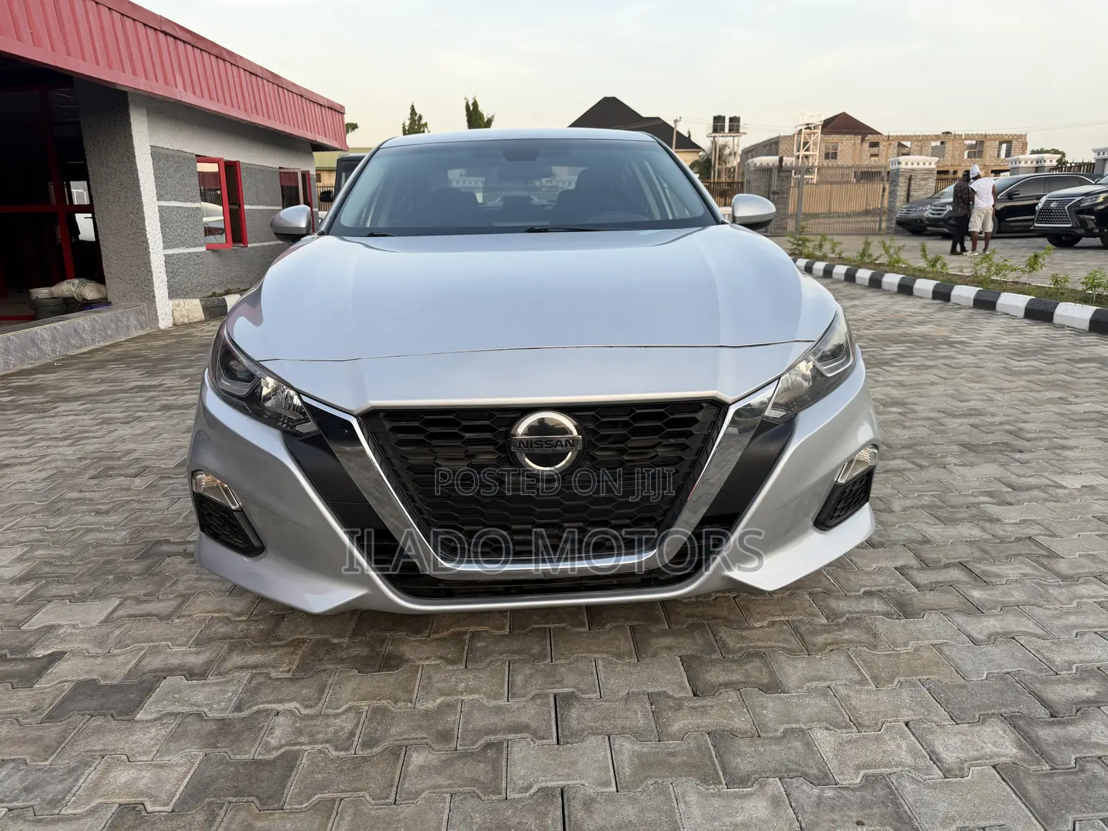 Nissan Altima 2019 Silver