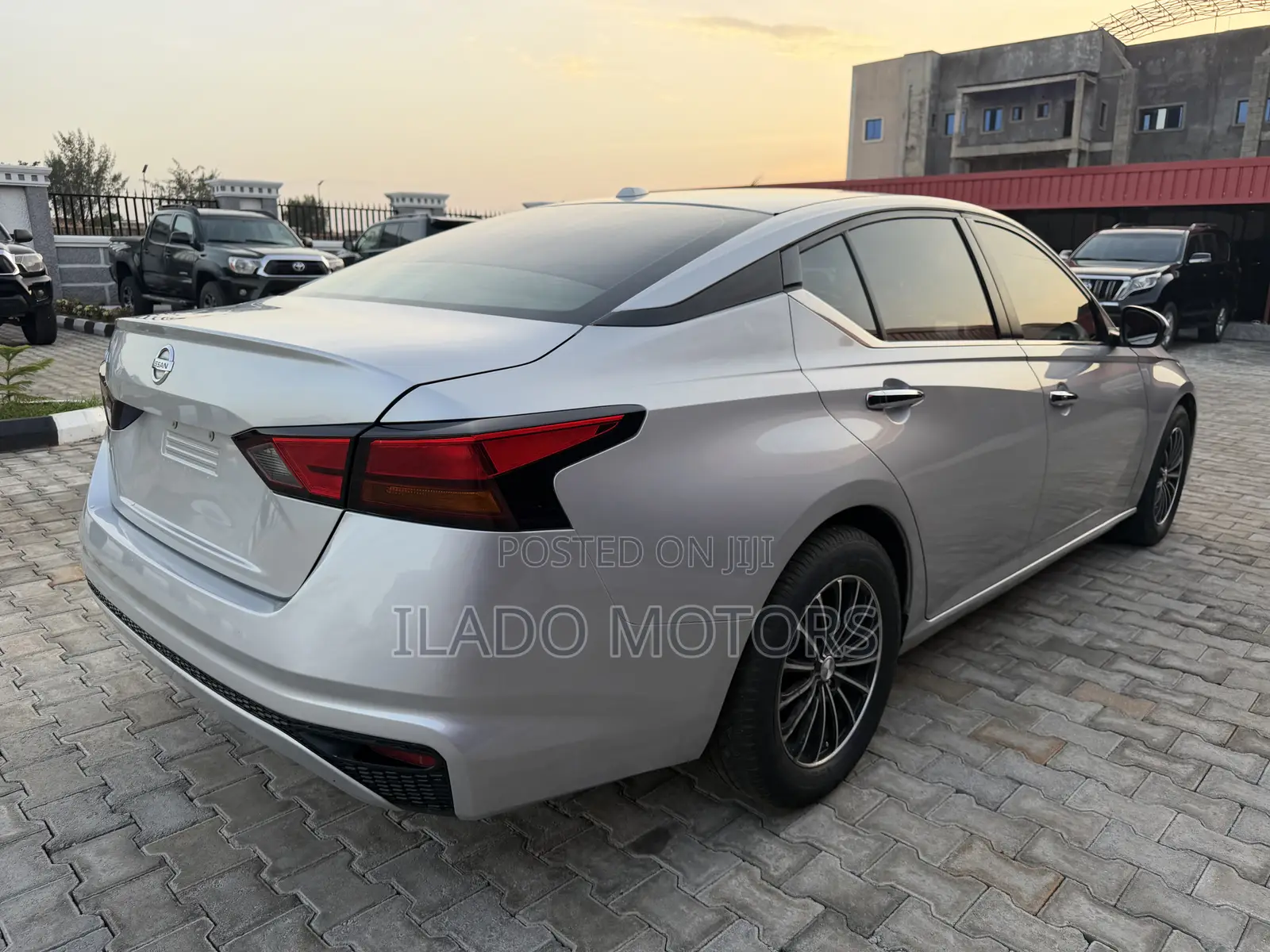 Nissan Altima 2019 Silver