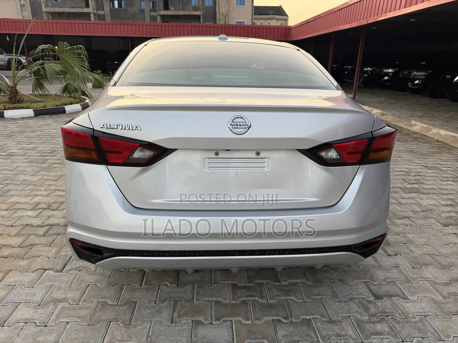 Nissan Altima 2019 Silver