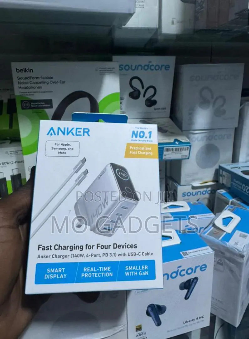 Anker Fast Charging 4in1 Smart Display