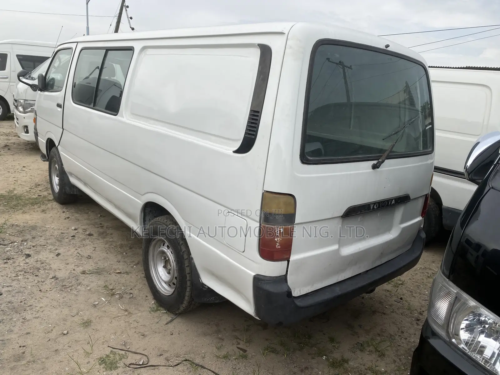 Toyota HiAce 1999 White