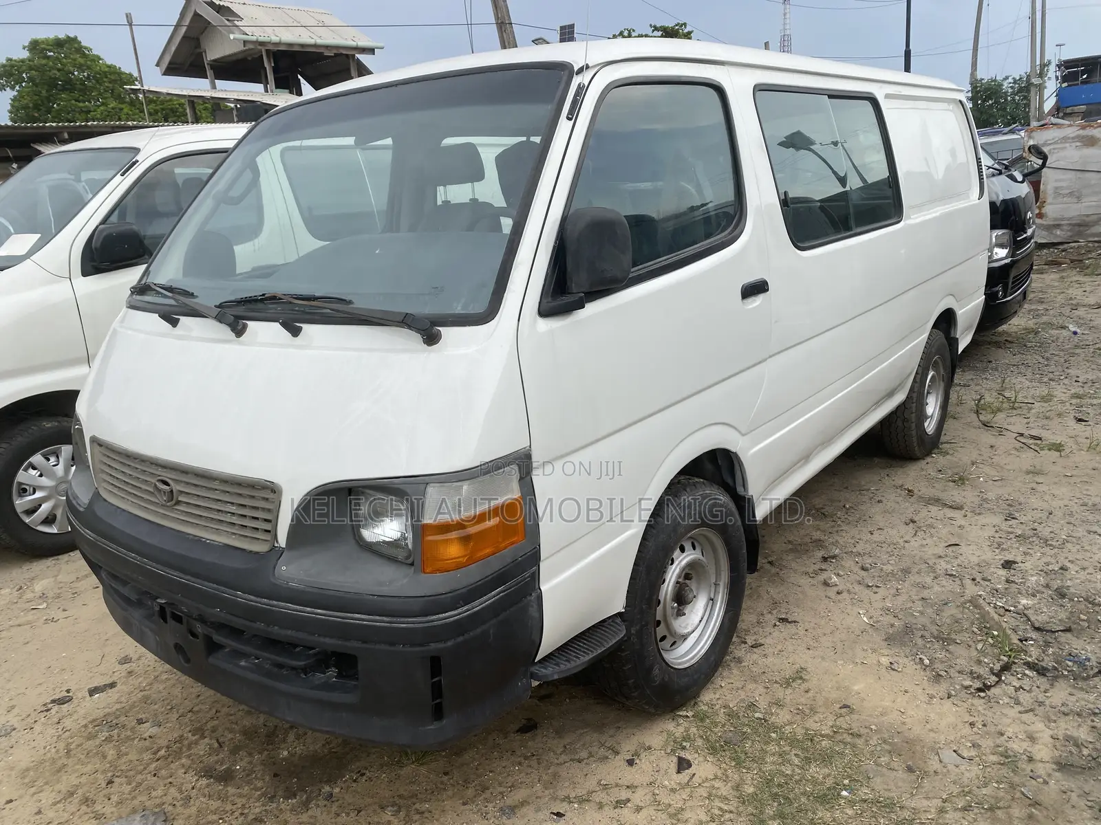 Toyota HiAce 1999 White
