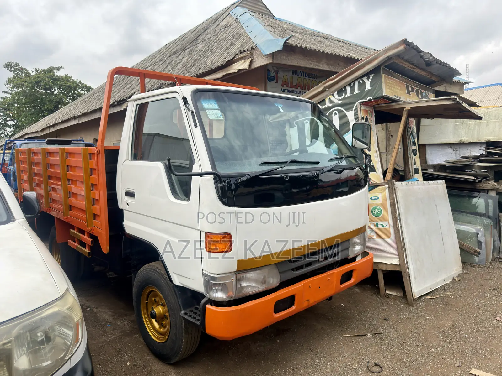 Toyota Dyna 200 Long Frame 3rz Engine.