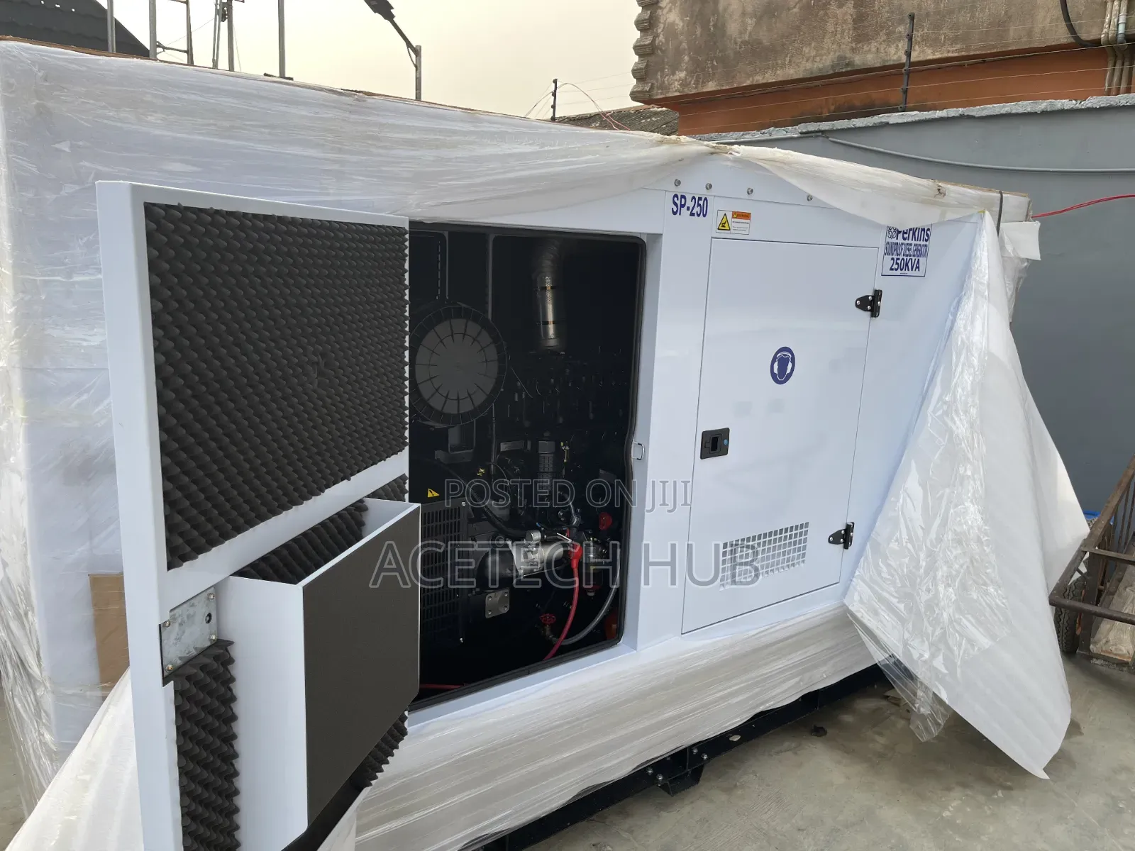 Perkins 250kva Soundproof Diesel Generator - Fast Selling