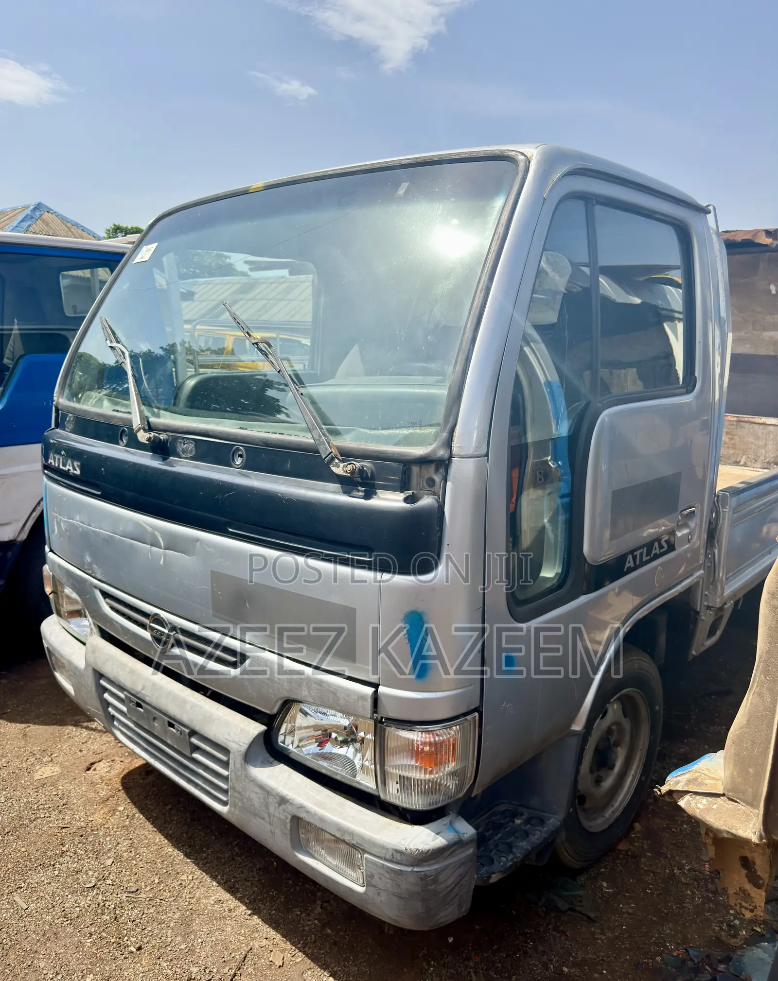 Nissan Cabstar Foreign Used 6 Tyres 2000 Silver