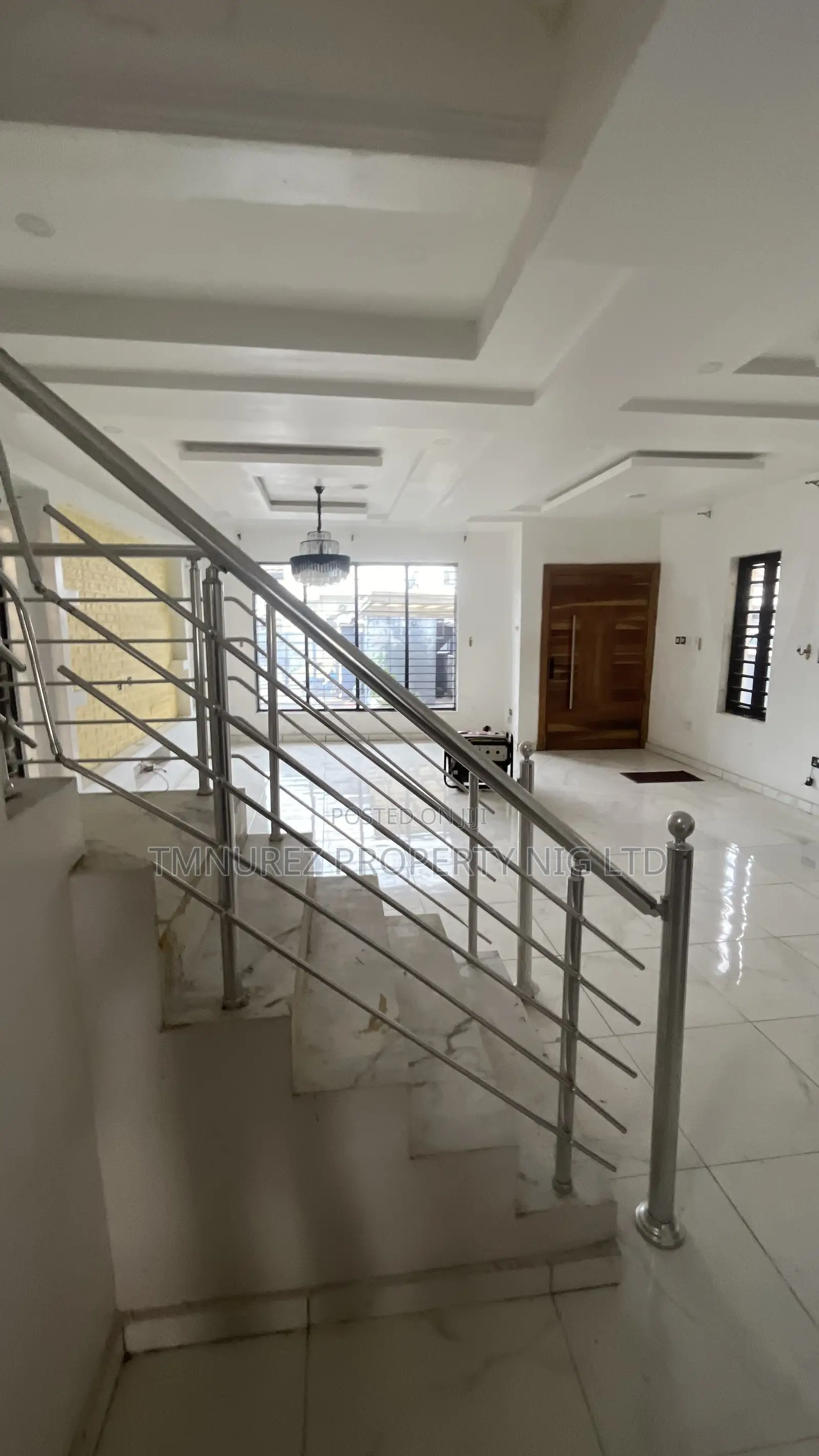 5bdrm Duplex in Ikota for rent