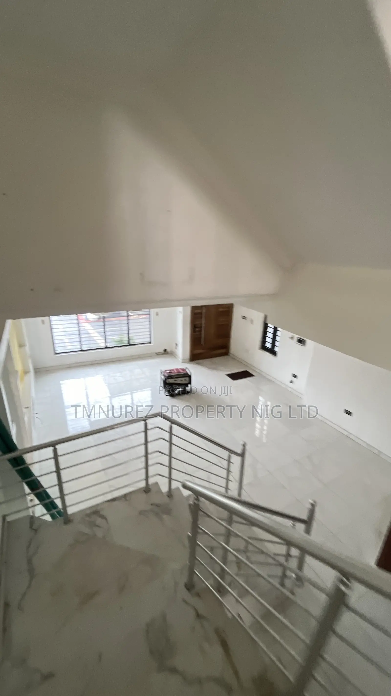5bdrm Duplex in Ikota for rent