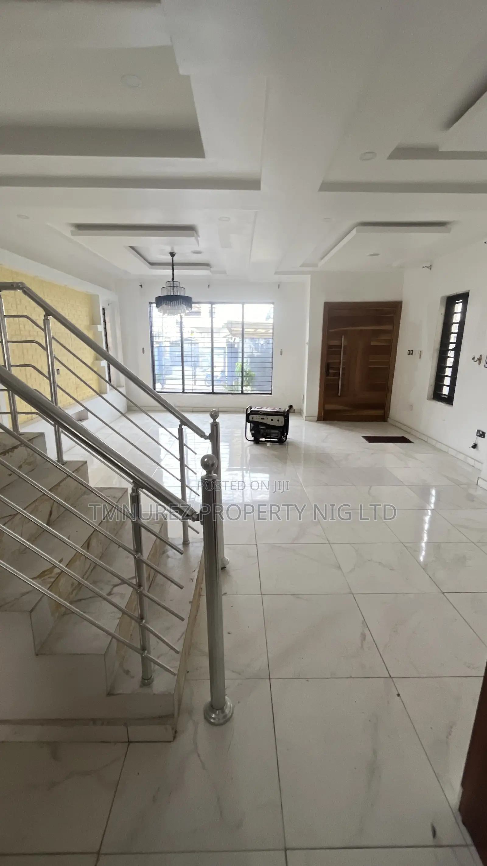 5bdrm Duplex in Ikota for rent