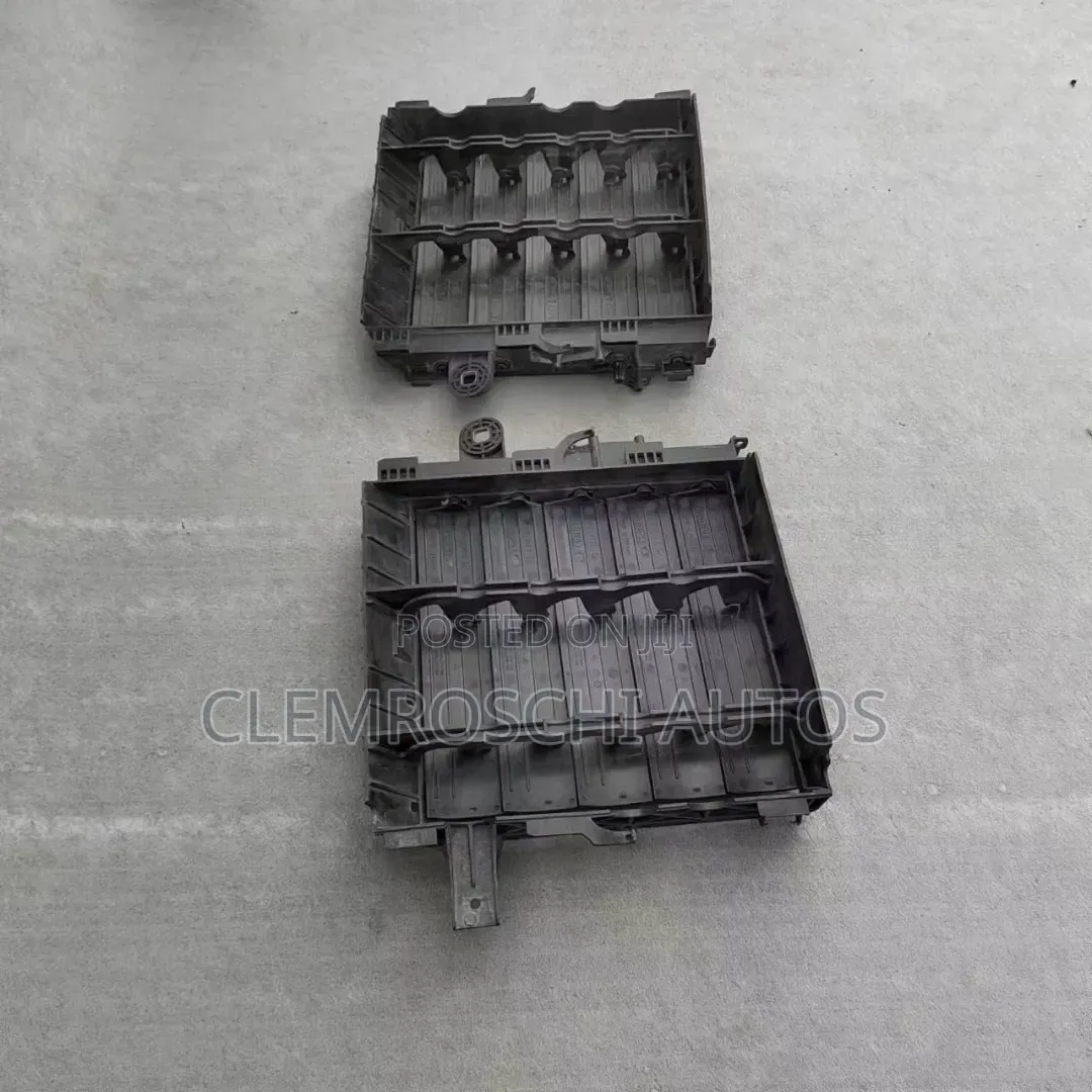 High Quality Certified Porsche Cayenne Radiator Shutter Grill 2019