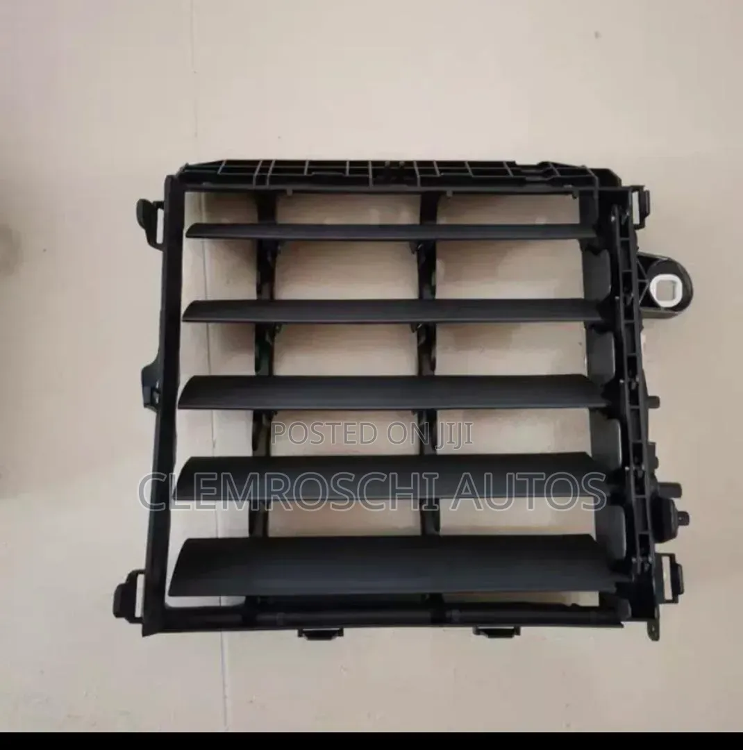 High Quality Certified Porsche Cayenne Radiator Shutter Grill 2019
