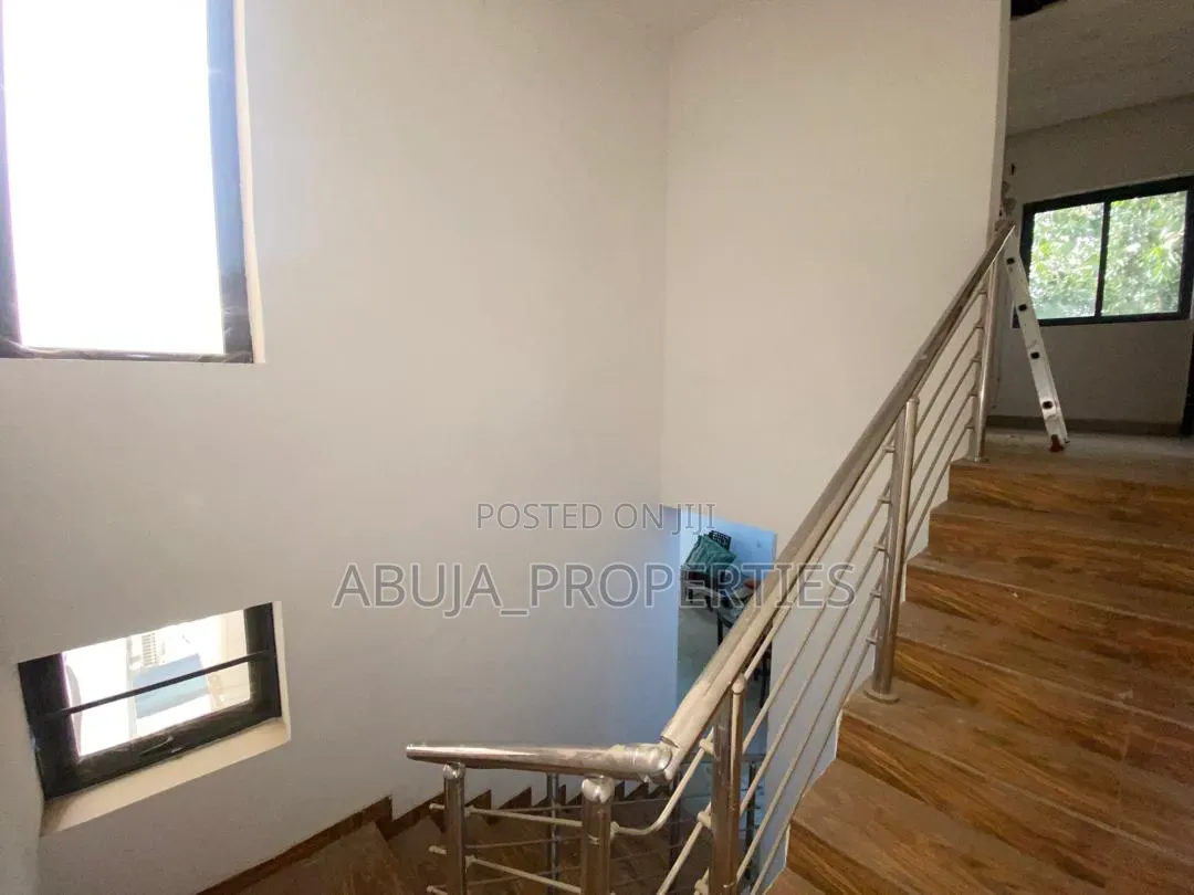 4bdrm Duplex in Jabi for sale