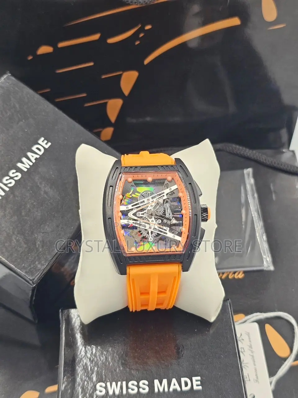 Swiss Quality Men Rubber Strap Wristwatch