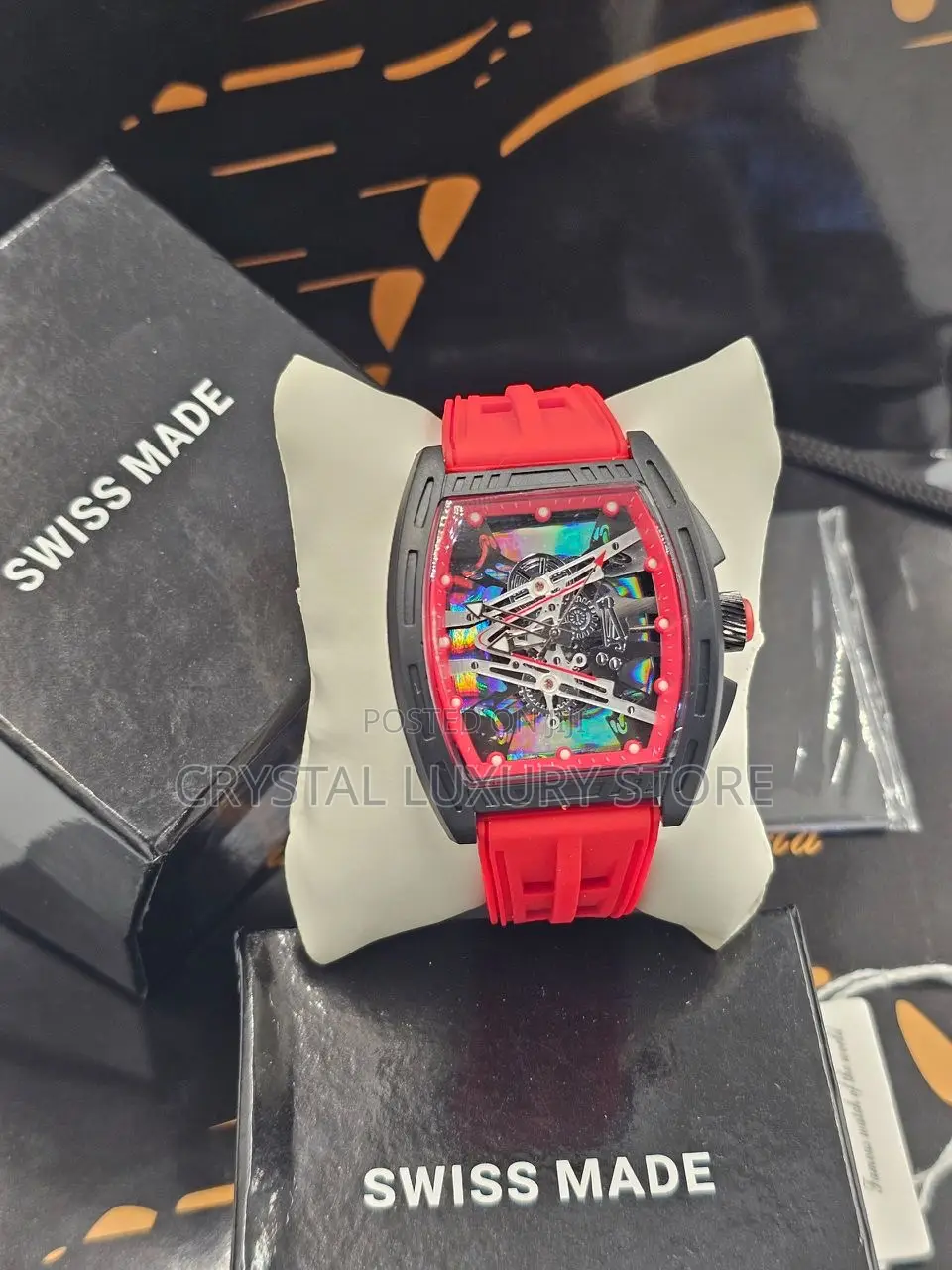 Swiss Quality Men Rubber Strap Wristwatch