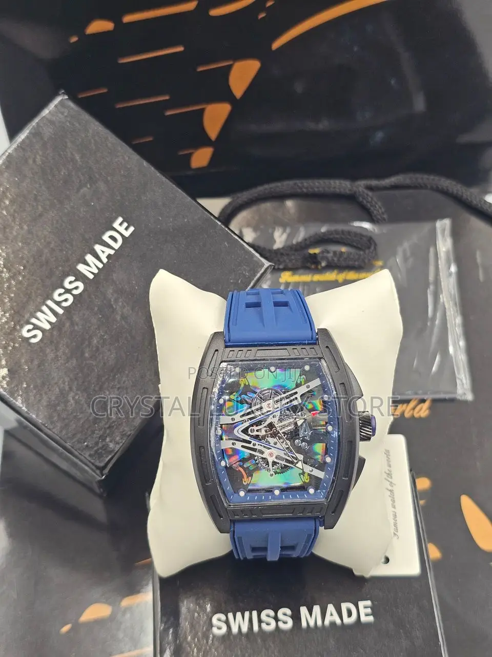 Swiss Quality Men Rubber Strap Wristwatch