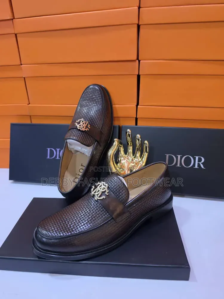 Discover Elegance With Dior Men’S Shoes