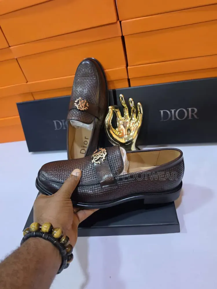 Discover Elegance With Dior Men’S Shoes