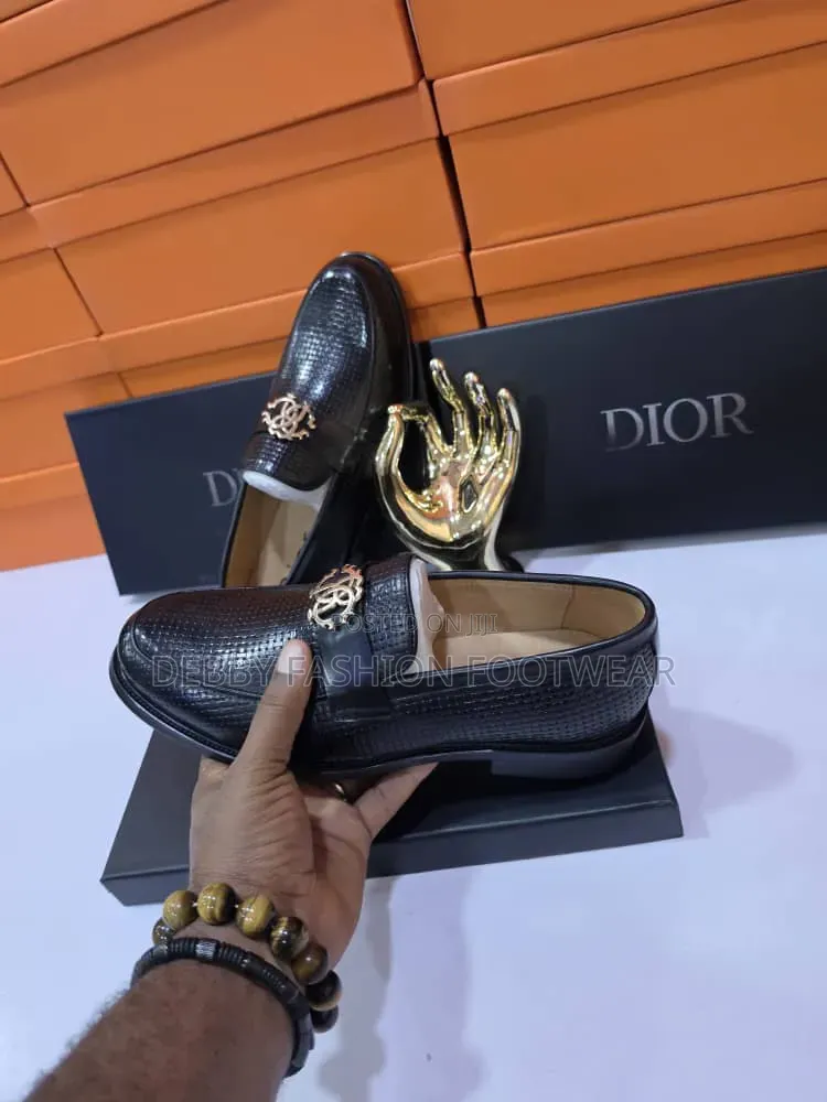 Discover Elegance With Dior Men’S Shoes