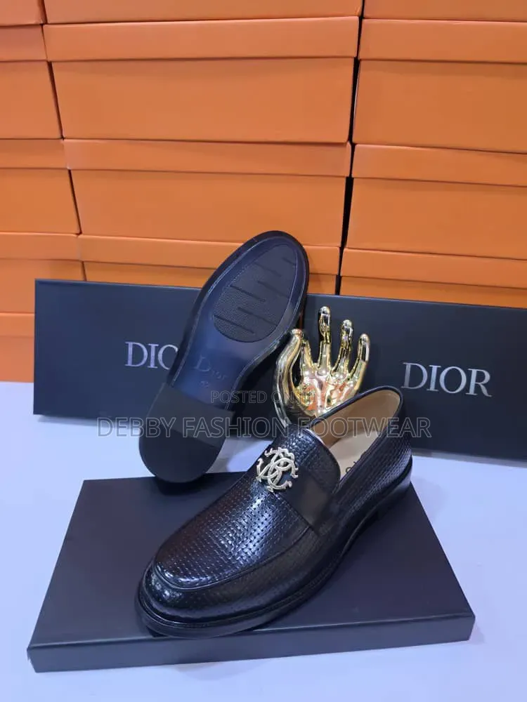 Discover Elegance With Dior Men’S Shoes