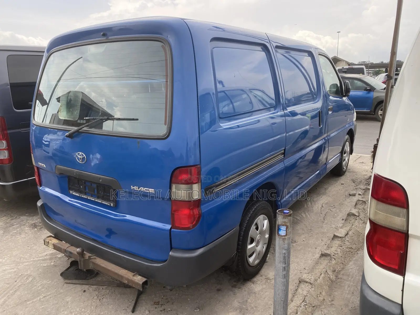 Toyota HiAce 2007 Blue