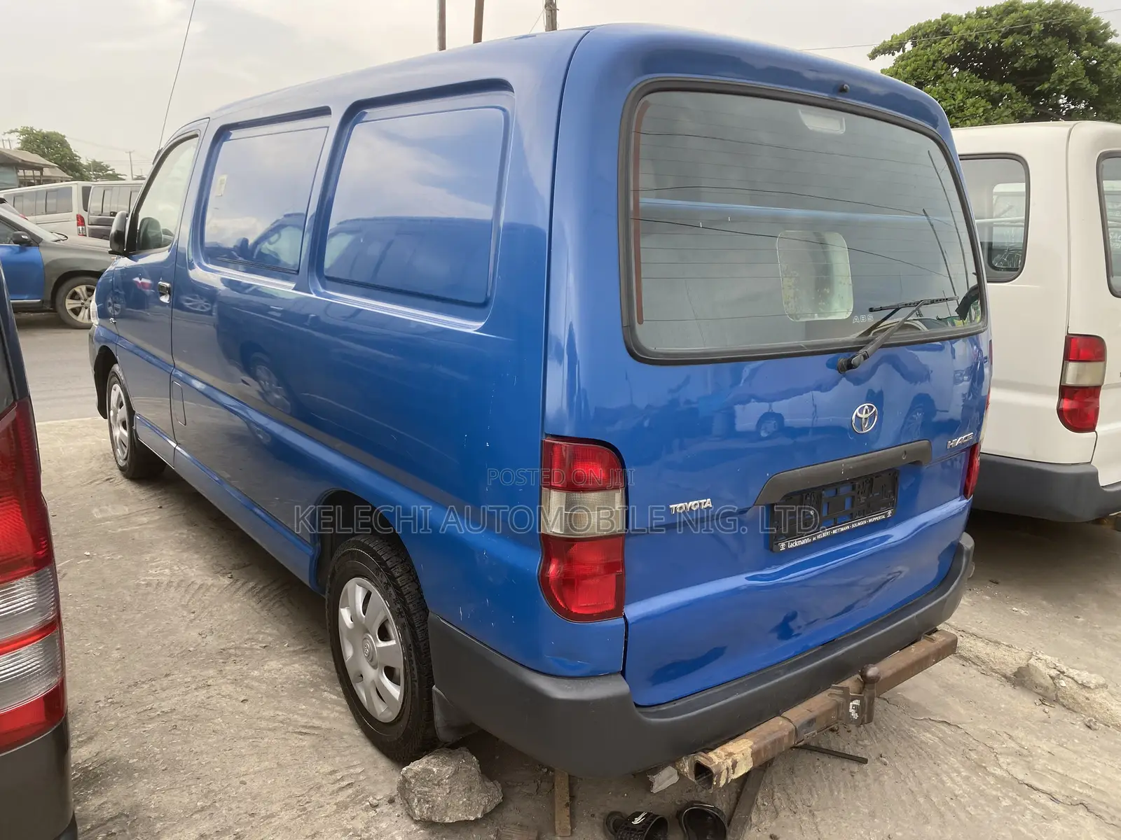 Toyota HiAce 2007 Blue