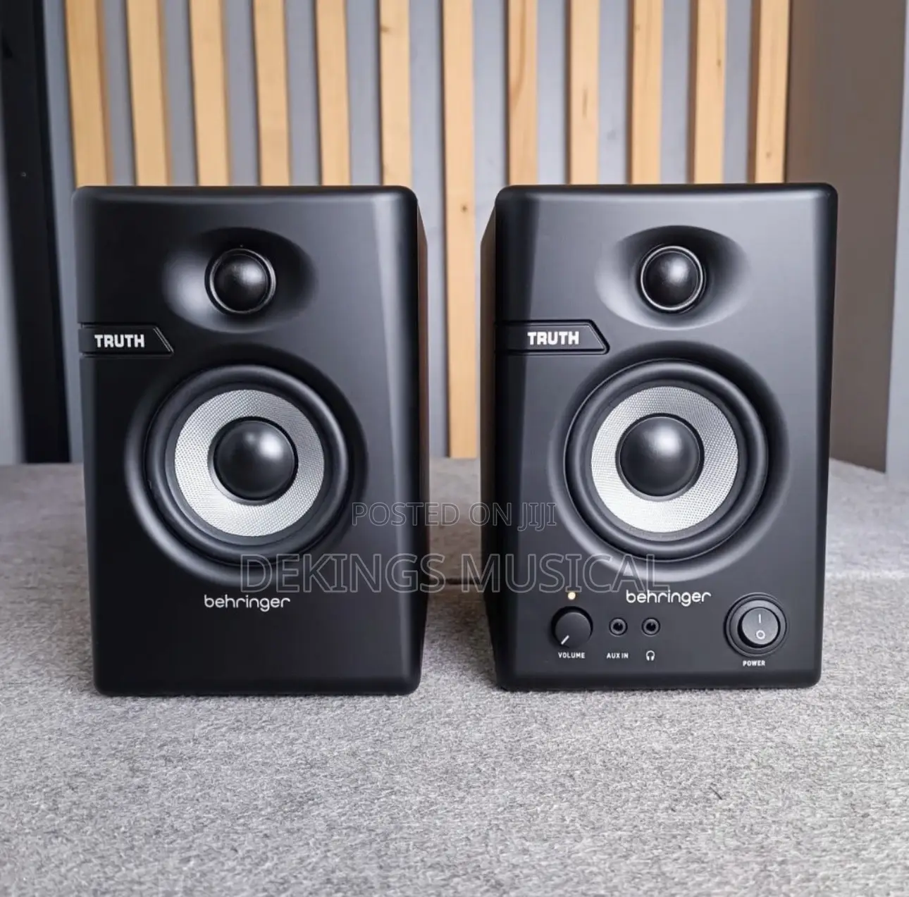 Behringer Truth 3.5 Bt Studio Monitors