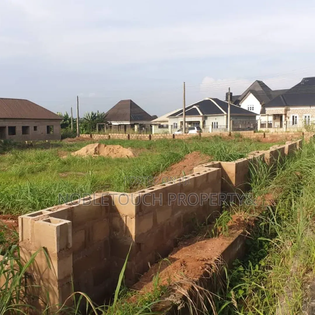 2bdrm House in Pz Cooperate Estate for sale