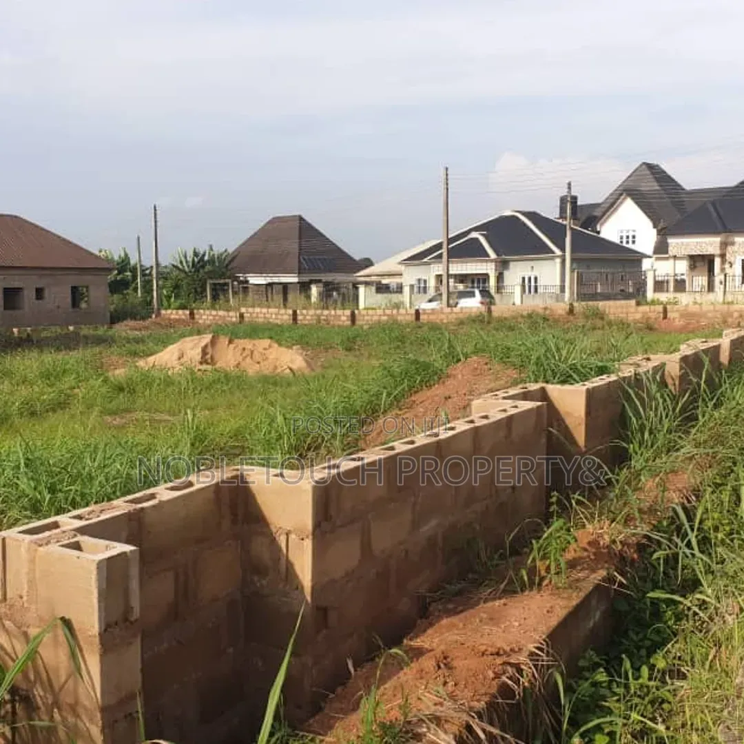 2bdrm House in Pz Cooperate Estate for sale