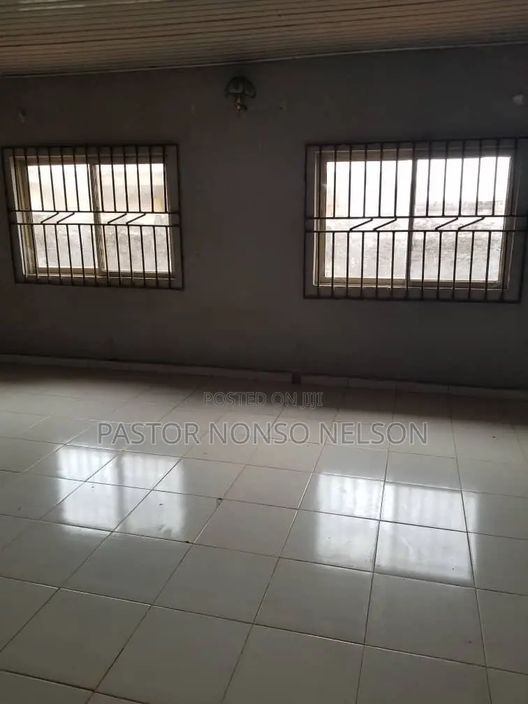 3bdrm Bungalow in Layout, Delta State for sale