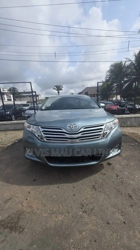 Toyota Venza LE 2011 Green