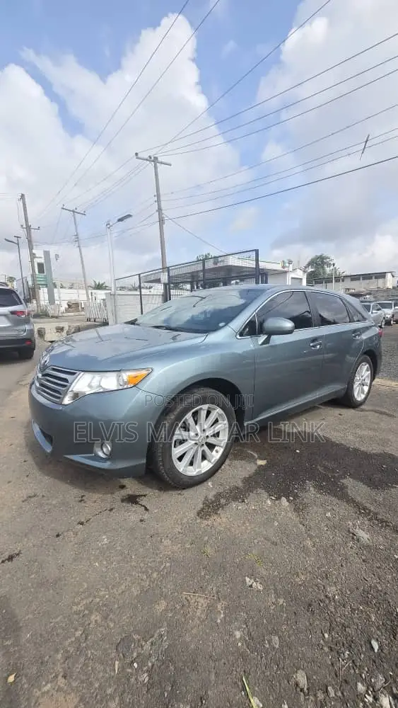 Toyota Venza LE 2011 Green