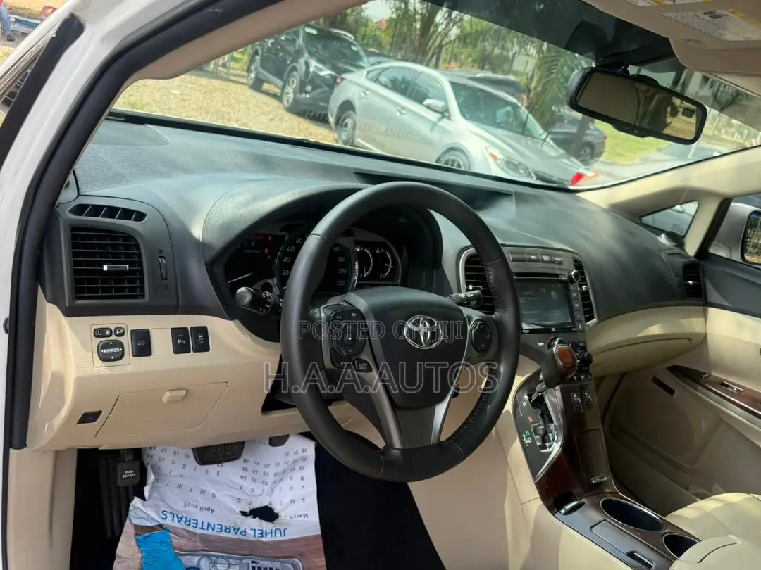 Toyota Venza Limited 2016 White