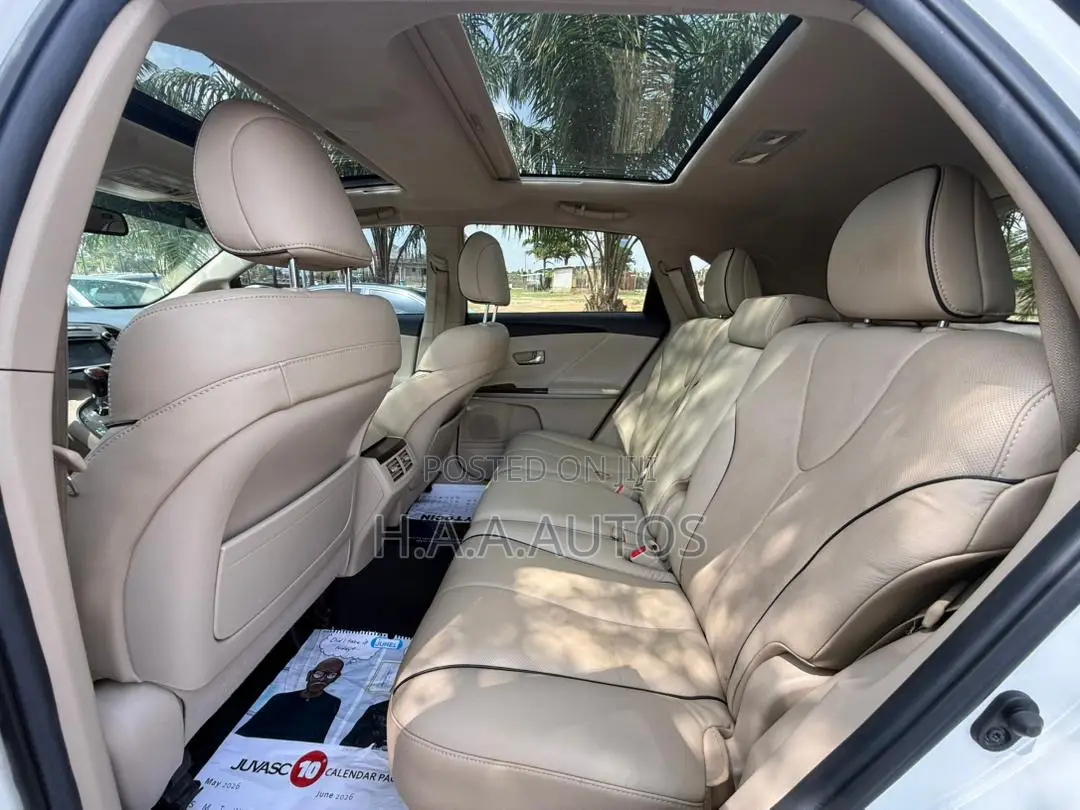 Toyota Venza Limited 2016 White