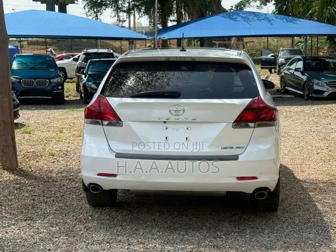 Toyota Venza Limited 2016 White