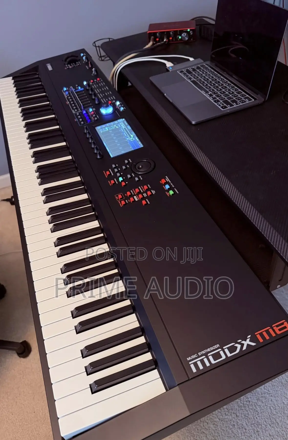 Yamaha Modx M8 Synthesizer Keyboard