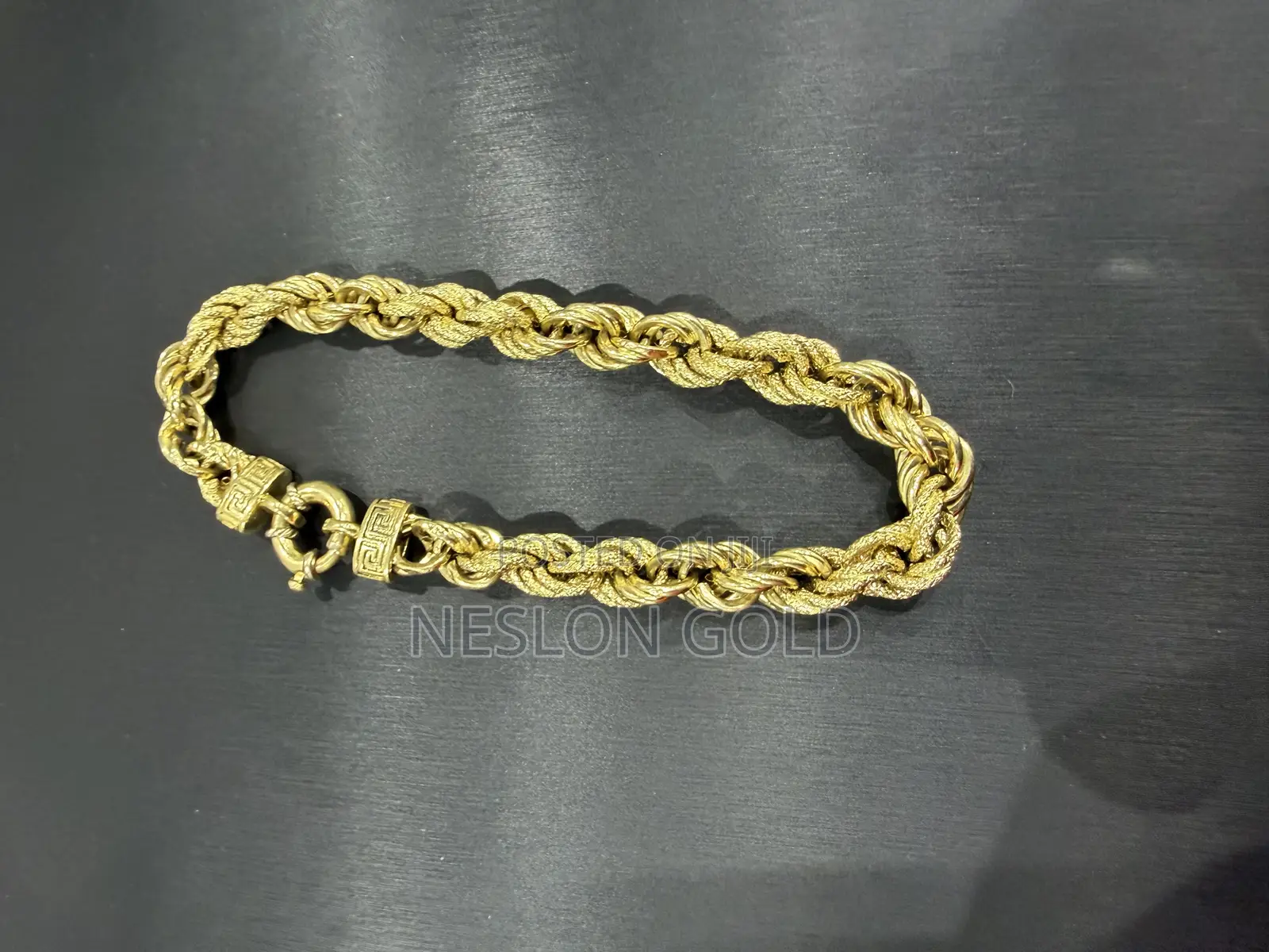 Pure 18karat Solid Gold Bracelet Twisted Design