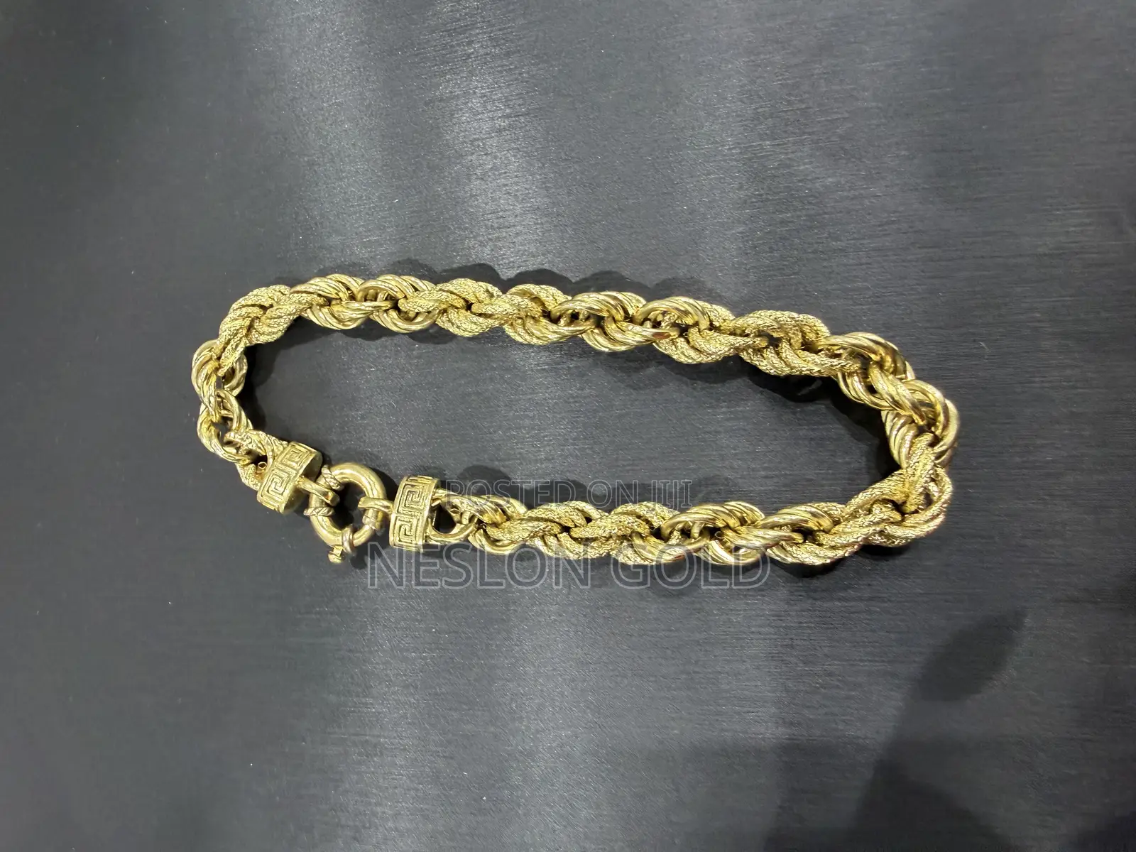 Pure 18karat Solid Gold Bracelet Twisted Design