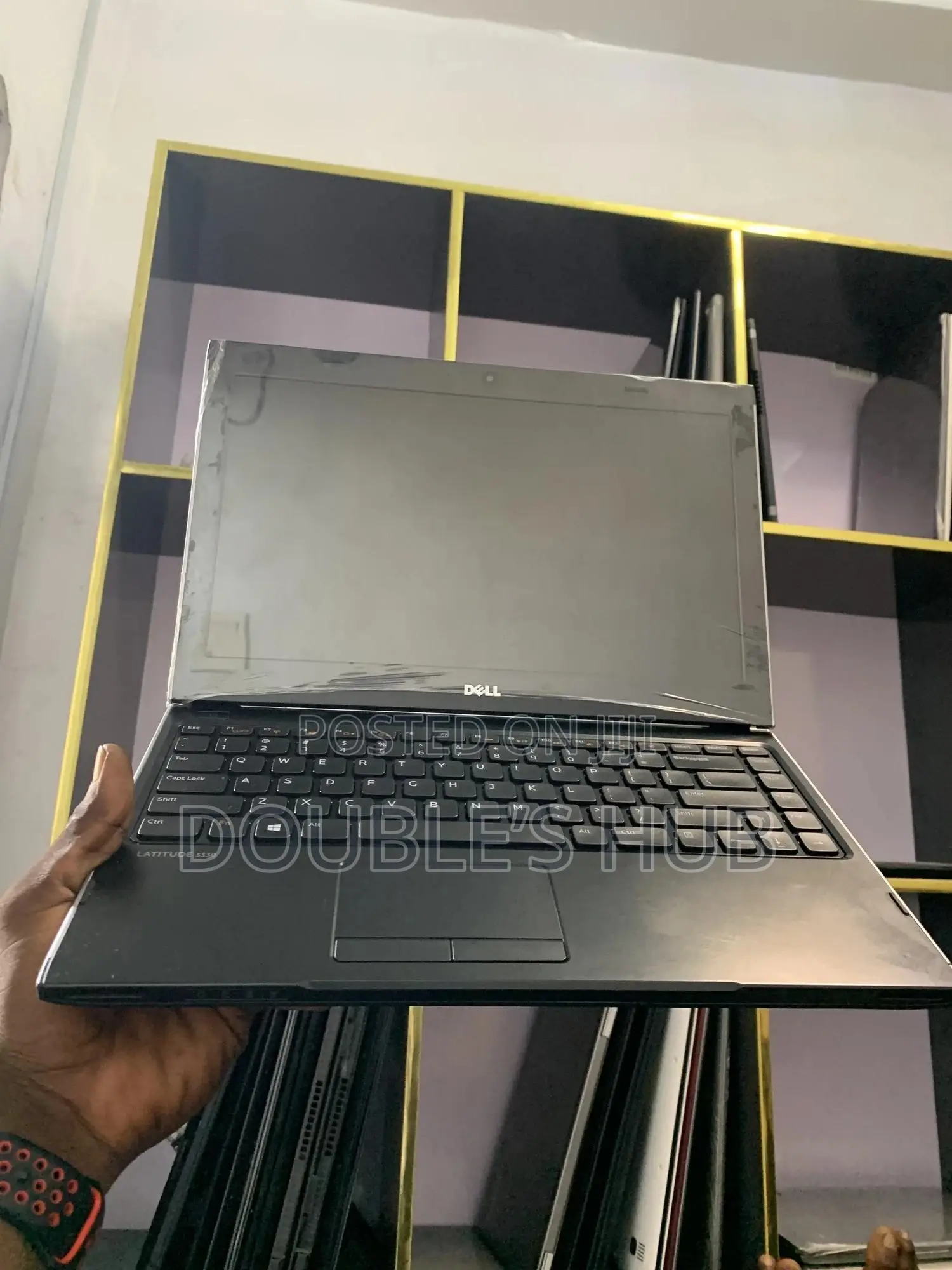 Laptop Dell Latitude 3330 4GB Intel Celeron HDD 250GB