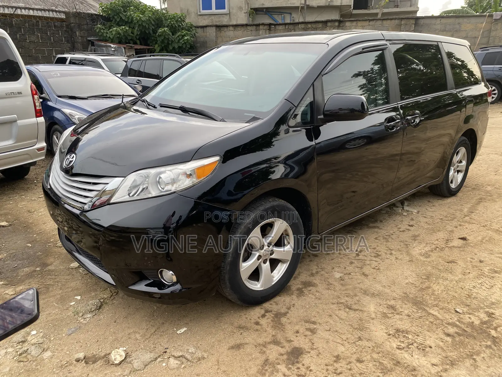 Toyota Sienna LE 8 Passenger 2012 Black