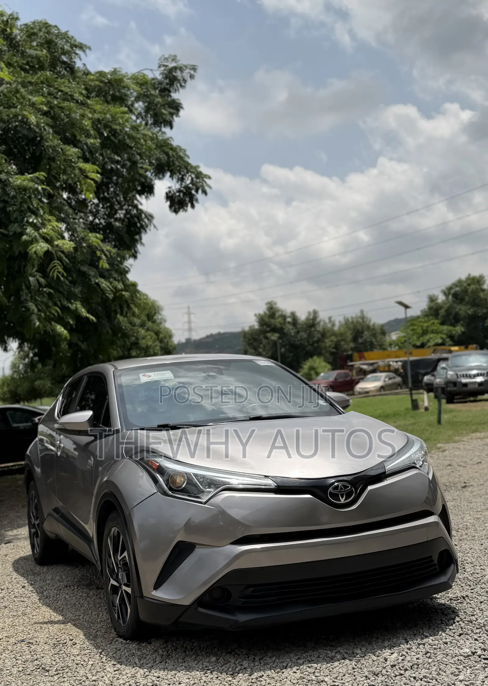 Toyota C-HR XLE FWD 2019 Gray